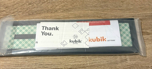 Kubik letters employees - "employees, only"